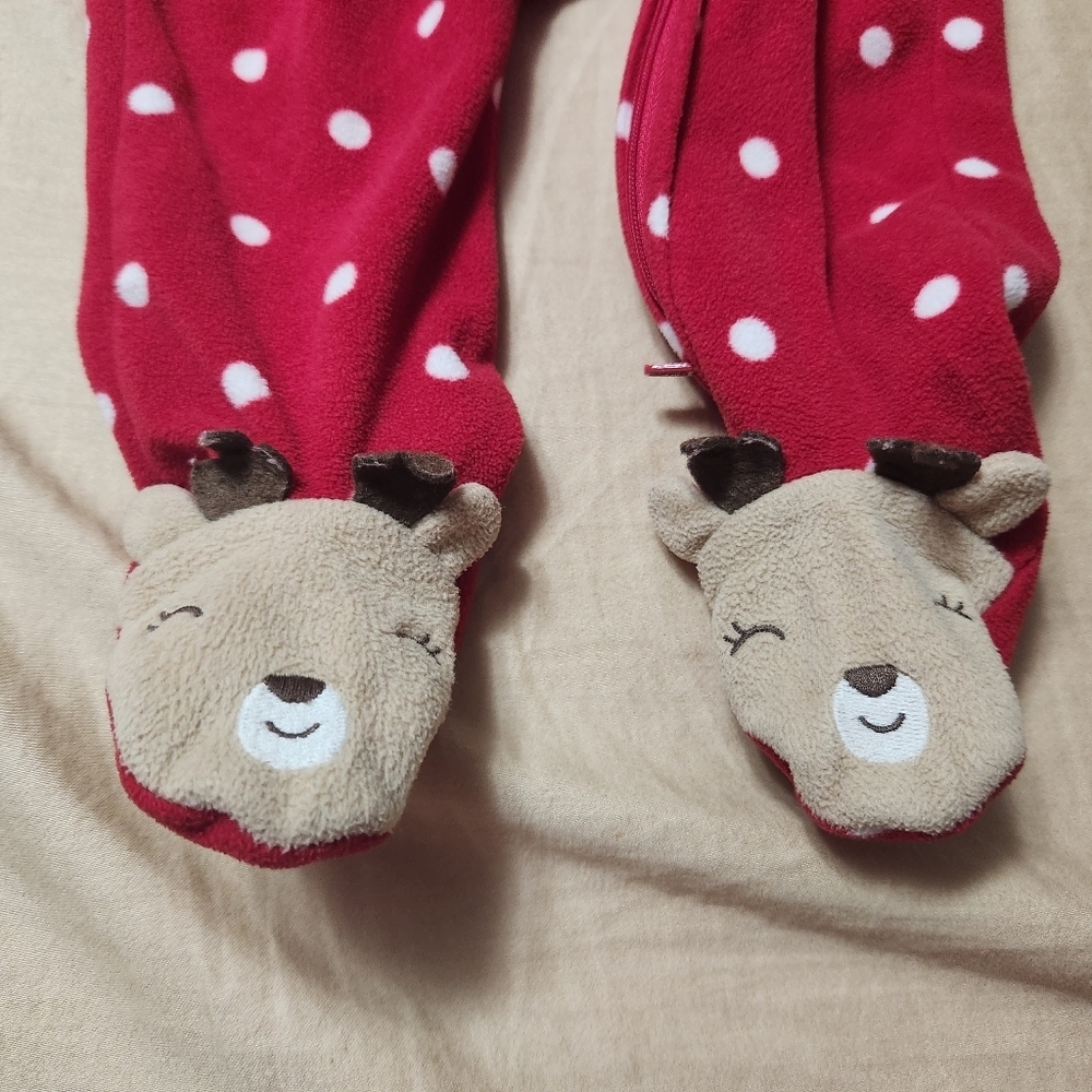 Girls Christmas footed‎ pajamas size 6-9 months - Picture 3 of 7